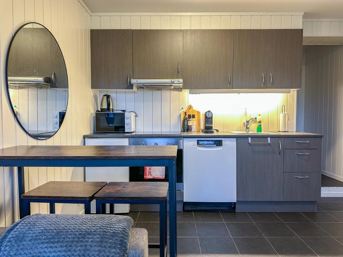 Panorama View - Free Parking - Perfect For Couples Appartement Tromsø Buitenkant foto